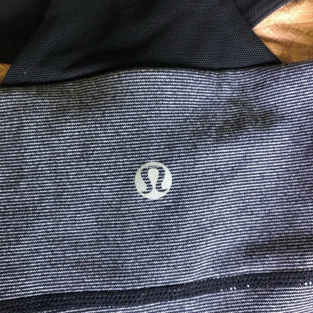 Lululemon scoop neck tank white and black striped - Picture 3 of 6